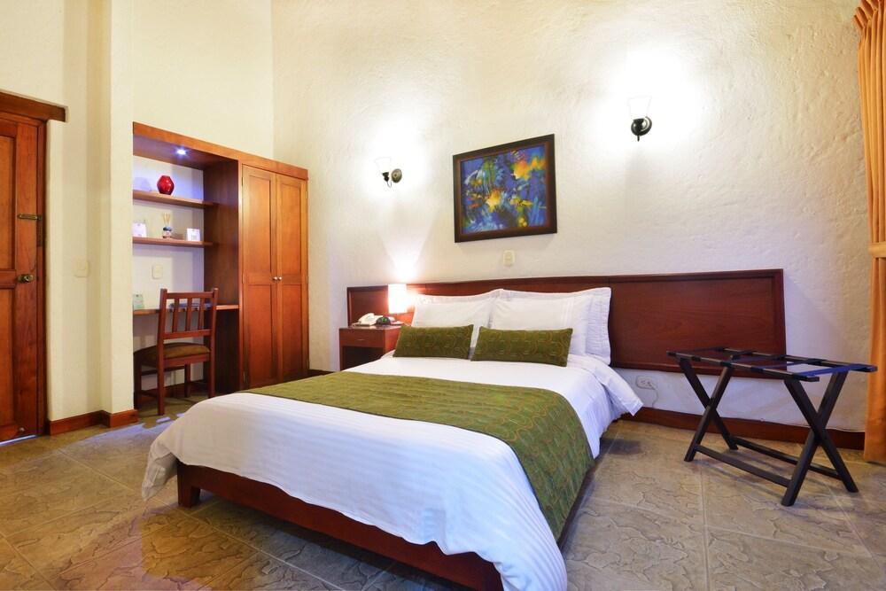 La Campana Hotel Boutique Медельїн Екстер'єр фото